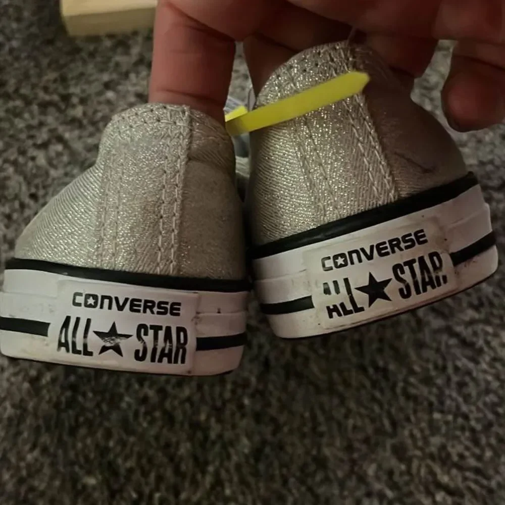 Converse low tops womens size 5 grey/silver
